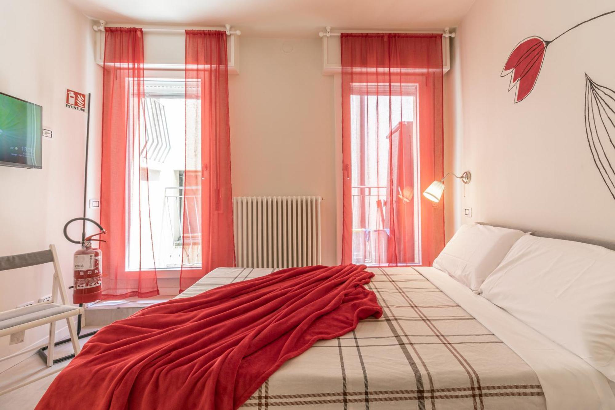 Suite Modena Al Centro - Affitti Brevi Italia Exteriör bild